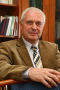 Dr. Benedek András